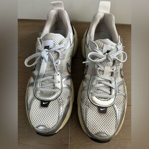 Women's V2K Running Sneakers